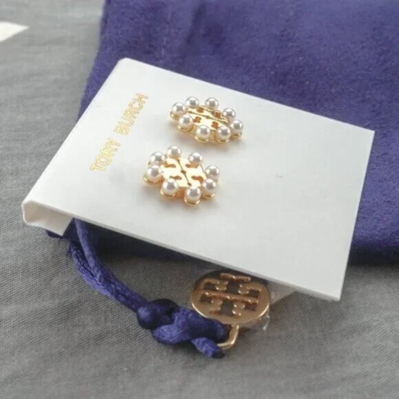 Tory Burch Kira Pearl Stud Earrings in Tory Gold / Cream - Picture 4 of 4